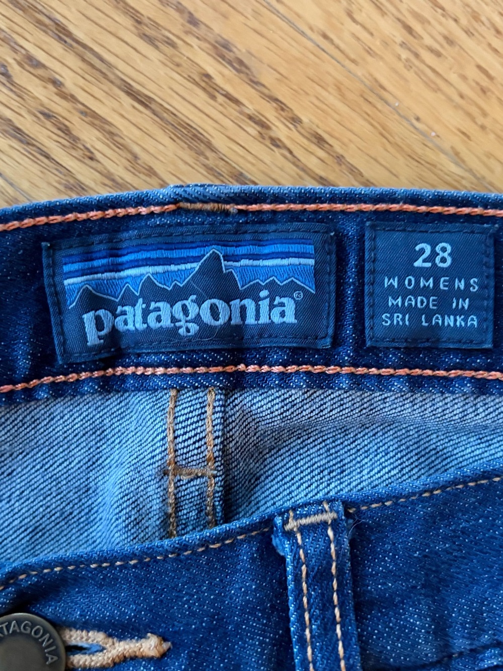Patagonia Women’s Skinny Jeans in Deep Blue Indigo | Size 28 - Picture 4 of 4